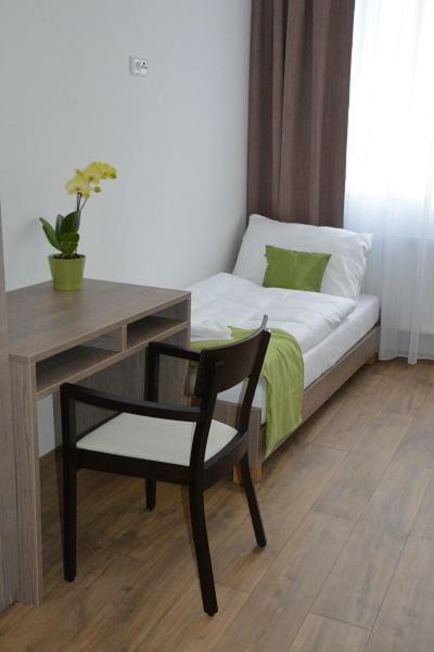 Jeleni Farma Jecmeniste Hotel Vrbovec ภายนอก รูปภาพ